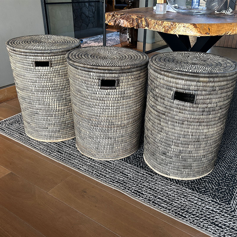 Juti-baskets.4 Juti Laundry Basket (Natural & Black) with Lid