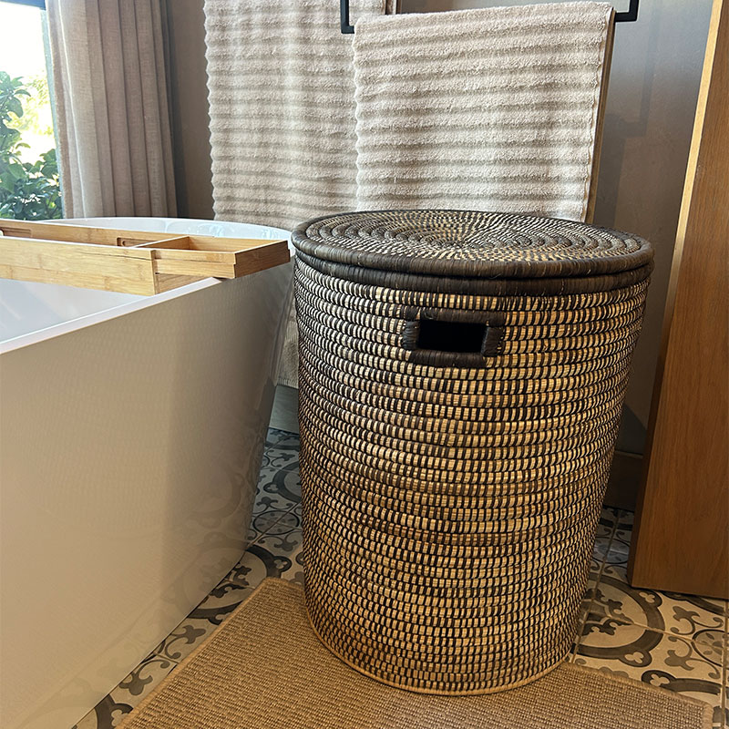 Juti-baskets.5 Juti Laundry Basket (Natural & Black) with Lid