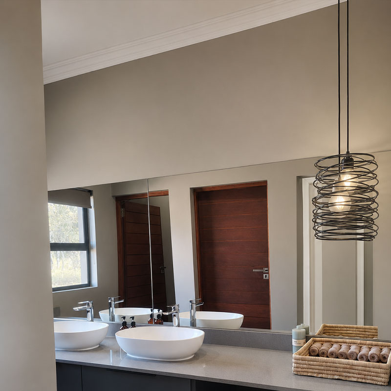 Spiro-800-x-800---1.jpgl Spiro Pendants